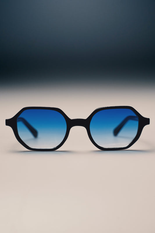 Valmont Black